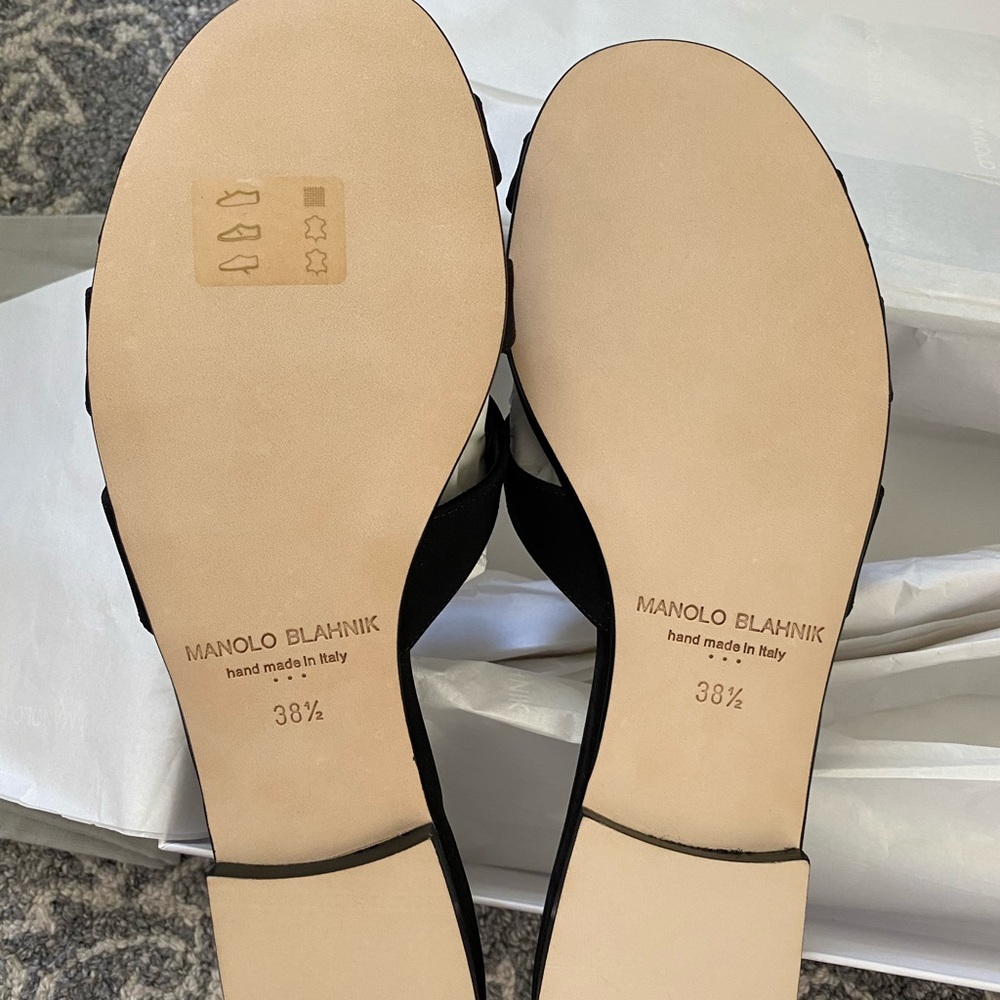 Manolo Blahnik Iluna buckle slide - Picture 5 of 5
